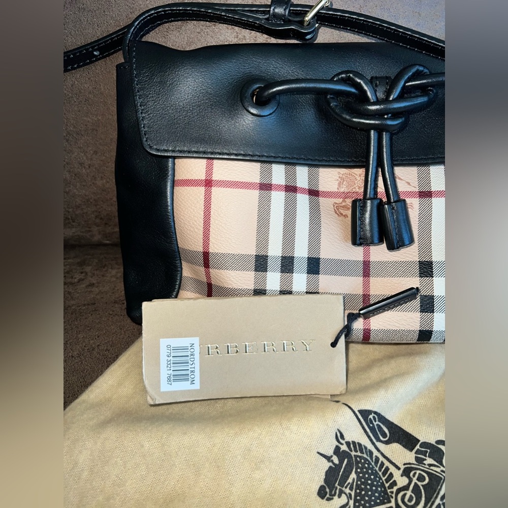Brand new Burberry Horseferry Check Small Clutch/Crossbody purse 11x7in - Picture 7 of 8